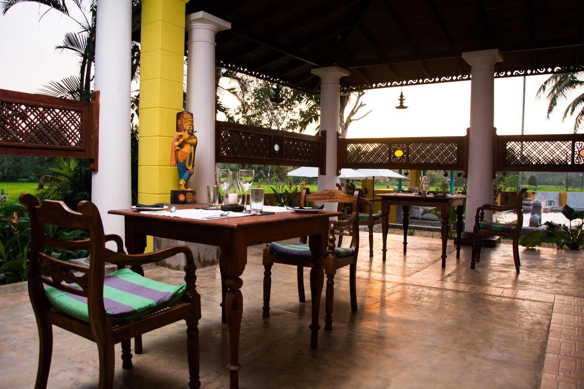 Villa Kubura Hikkaduwa Exterior foto